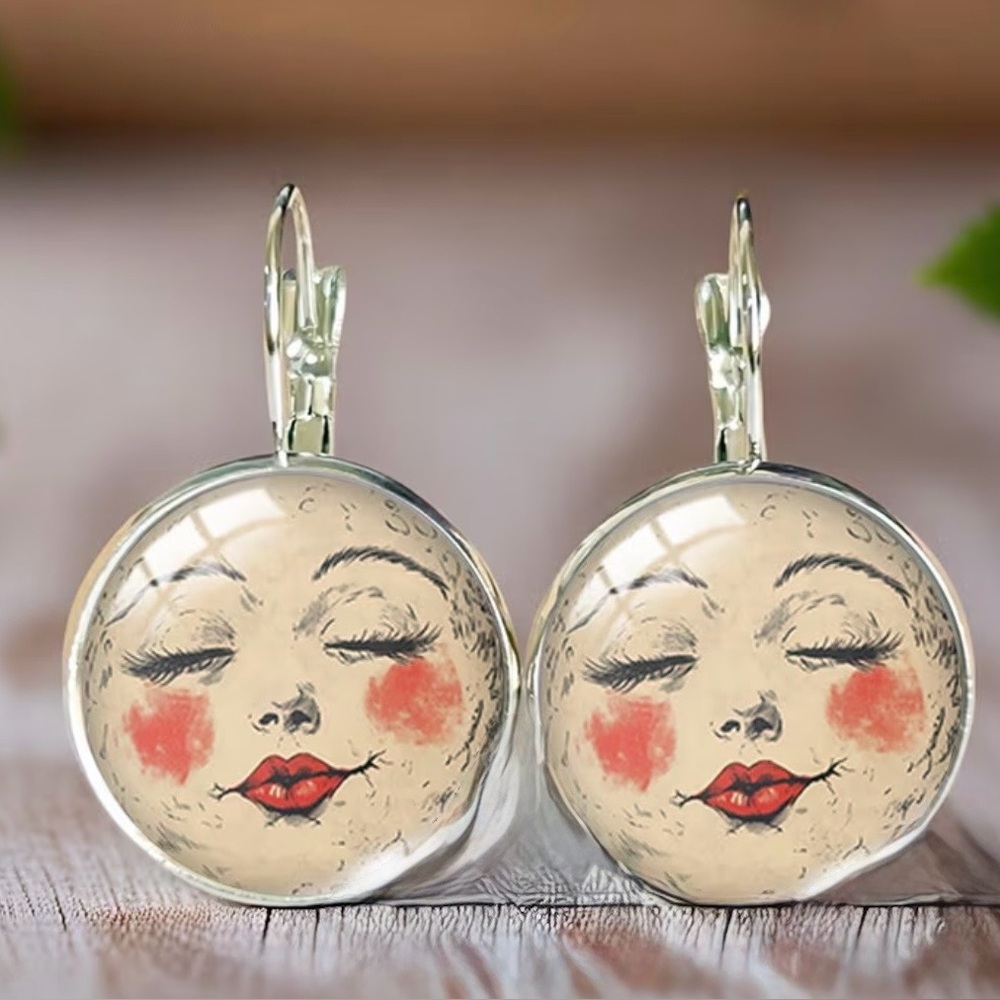 Charming Moon Face Earrings in Cream and Red